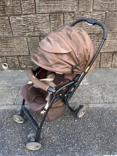 Aprica (アップリカ)バギー.ベビーカー《美品》レインカバー付