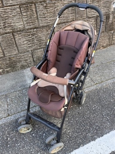 Aprica (アップリカ)バギー.ベビーカー《美品》レインカバー付