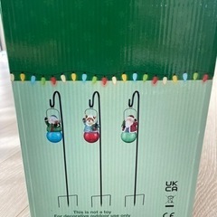 holiday figurines with solar LED lightsの画像