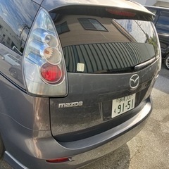 マツダ　プレマシー　7人乗りの画像