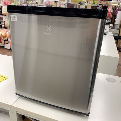 1ドア冷蔵庫　エレクトロラックス　ERB0500SA　2015年製