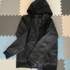 AZULのフェイクレザー