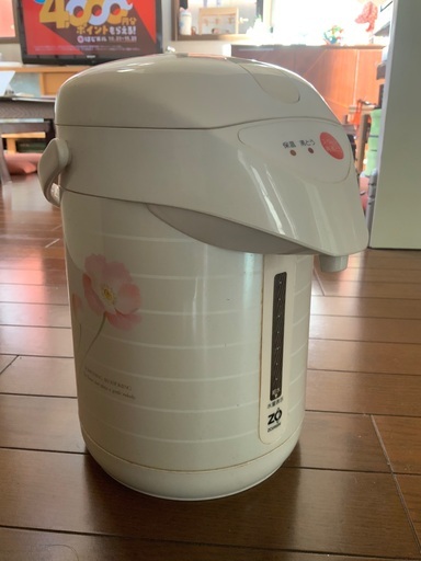湯沸かし器です。あんまり使いませんでした。