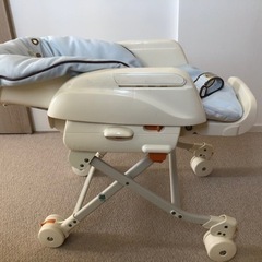 手動ハイローチェアの画像