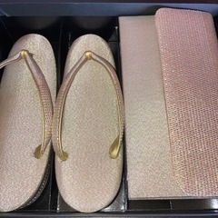 鈴乃屋の草履たバックのセット。中古品。の画像