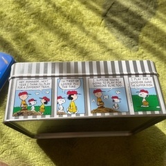 スヌーピ缶の画像