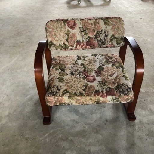 花柄 イス チェア  コンパクト  低床 54×43×22cm(座面)