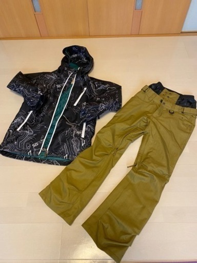 ジュニア　スキー、スノーボードウェア