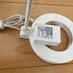 デスクライトの画像