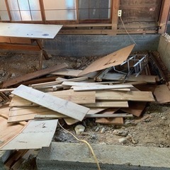 木材 (釘付き)