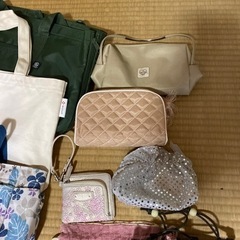 カバンなどの画像
