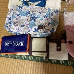 カバンなどの画像