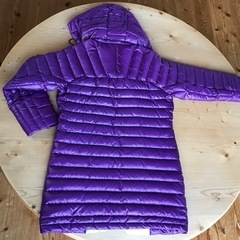 FJALL RAVEN ダウンパーカー、Mサイズの画像