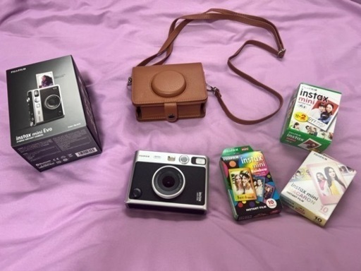 チェキ　instax mini Evo