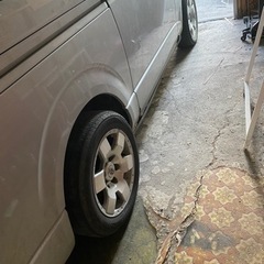 17インチ　トヨタ　FJクルーザー純正アルミホイール　ハイエースの画像