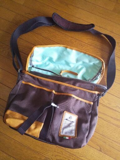 ビアンキ Bianchi メッセンジャーバッグ ショルダーバッグ 茶色 チョコ 中古美品