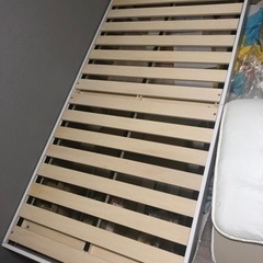 【お譲り先確定済】ベッドフレーム　シングル　解体済みの画像