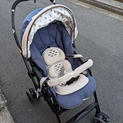 取引中　COMBIベビーカーの画像