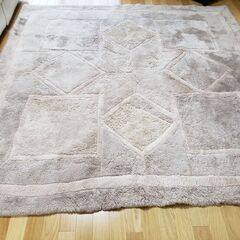 ラグ　絨毯　200×200　ベージュ系