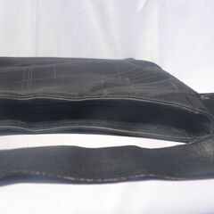 フェラガモ　ショルダーバッグ　中古の画像