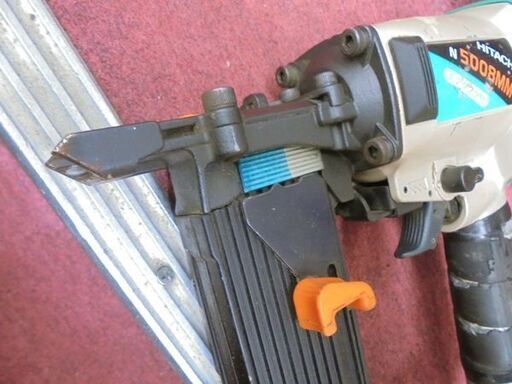 札幌白石区 日立工機 50ｍｍ エアタッカ N5008MM 常圧 エアダスタ付 フロアタッカ 釘打ち 工具 内装 建築 DIY 本郷通