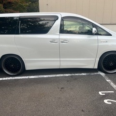 245/30R22