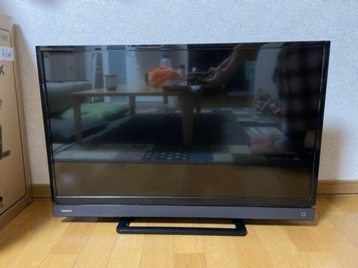 テレビ（TOSHIBA 32インチ）