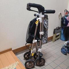 3万円ほどで売ってます　美品　説明書あり　象印ベビー　サポートカー　ヘルシーワン　シルバーカーの画像