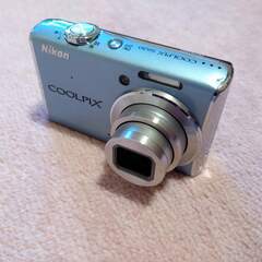 ニコン　クールピクス　中古