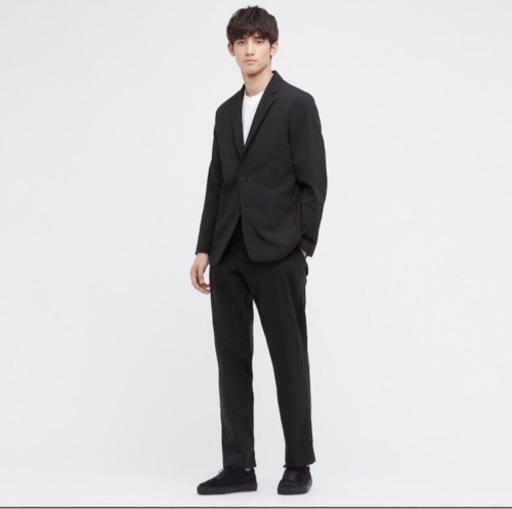 【美品】ユニクロ　セオリー　感動セットアップ 黒　ジャケットとパンツ