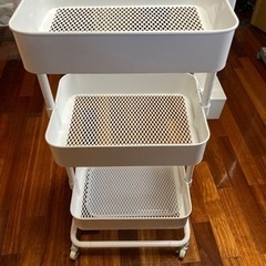 ニトリ　スチールワゴン【取引中】