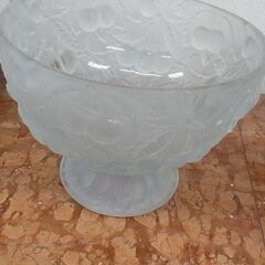クリスタルガラス　②　果物とか入れる器