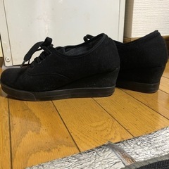 黒のインヒールの靴です！