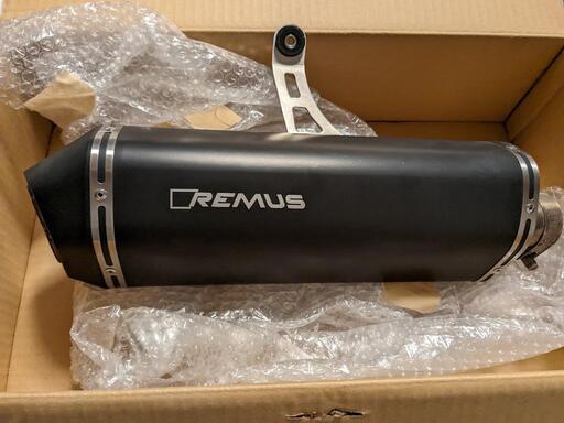 crf1000lアフリカツイン用REMUS（レムス）サイレンサー