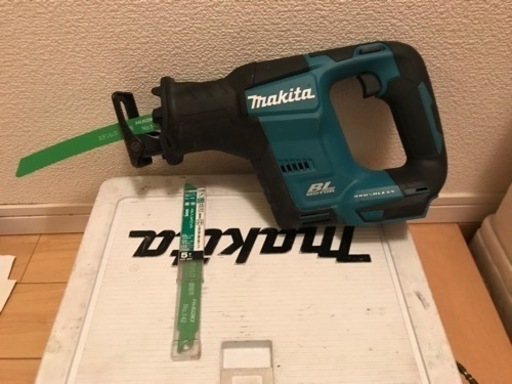 マキタ　レシプロソー 18v  本体のみ　替え刃付き　値下げしました