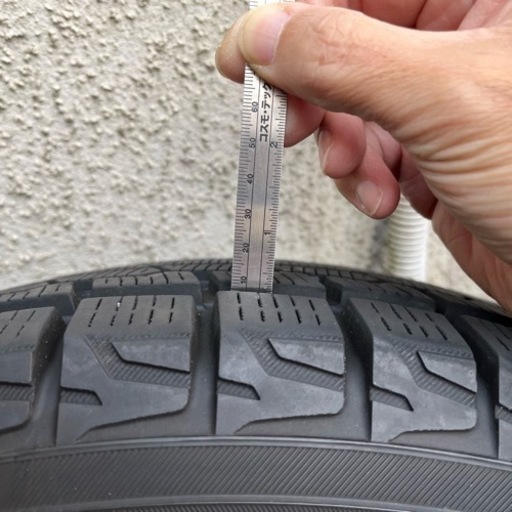 ①SUV最適4本1万円スタッドレス 225/60R 18 100Q