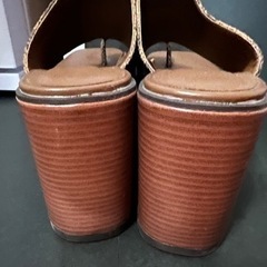厚底サンダルの画像