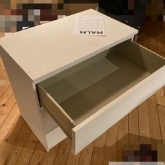 IKEA MALM チェストの画像