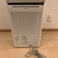 【取引中】Panasonic 衣類乾燥除湿機　ハイブリッド式　F-YC120HRXの画像