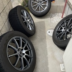 【大幅値下げ中：中古・美品】ヨコハマ　ice GUARD 18インチ