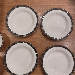 食器セットの画像