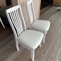 予定者あり　オシャレなダイニングチェア　二脚セット