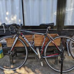 TREK　ロードバイク　未整備現状車　スタンド付き