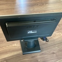 ACER 19インチモニター　ケーブル付きの画像