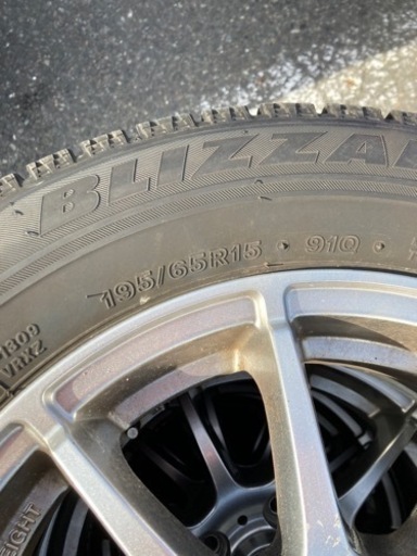 195/65/15 スタッドレス　2019年製造