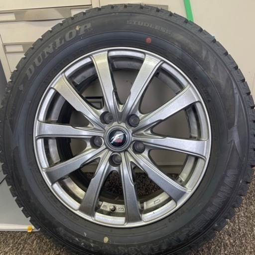 スタッドレスタイヤ