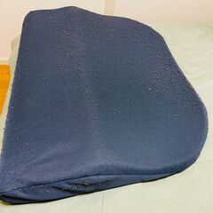 無料！差し上げます、エムールの枕　