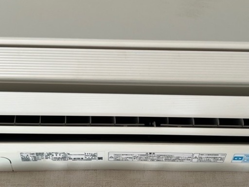 エアコン2基と室外機ラック