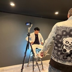 🎥自社 ch🎬🔺ユーチューバー🔺募集2名〜3名🔺専属スタッフになれる方の画像