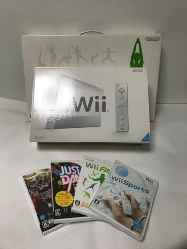 wii 本体　フィットプラス　ソフト４本  サッカーその他